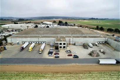 Extérieur de l’entrepôt frigorifique 