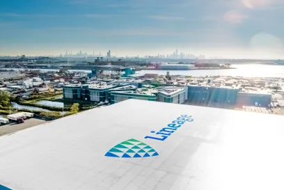 lineage roof with new york city view