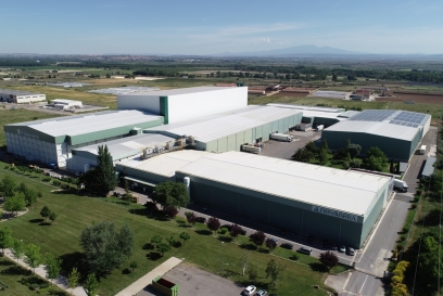 areal photo of a yearsley cold storage warehouse