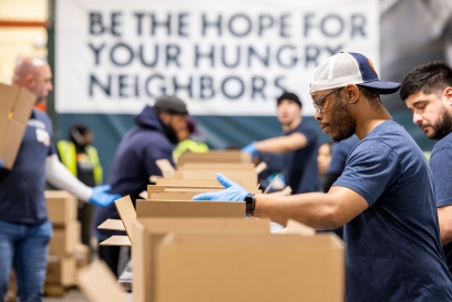 Lineage Foundation for Good's  Customer Product Donation program empowers our customers to donate food to communities in need.