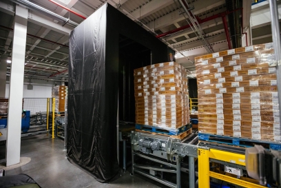 Pallets of products moving through the Lineage Eye system in a cold storage warehouse, using AI-powered computer vision to automate receiving and improve accuracy.