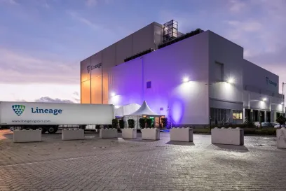 Exterior of Lineage's CoolPort 2 facility in the Netherlands with colorful lights.