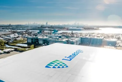 Lineage warehouse storage and integrated solutions help solve supply chain challenges for customers.