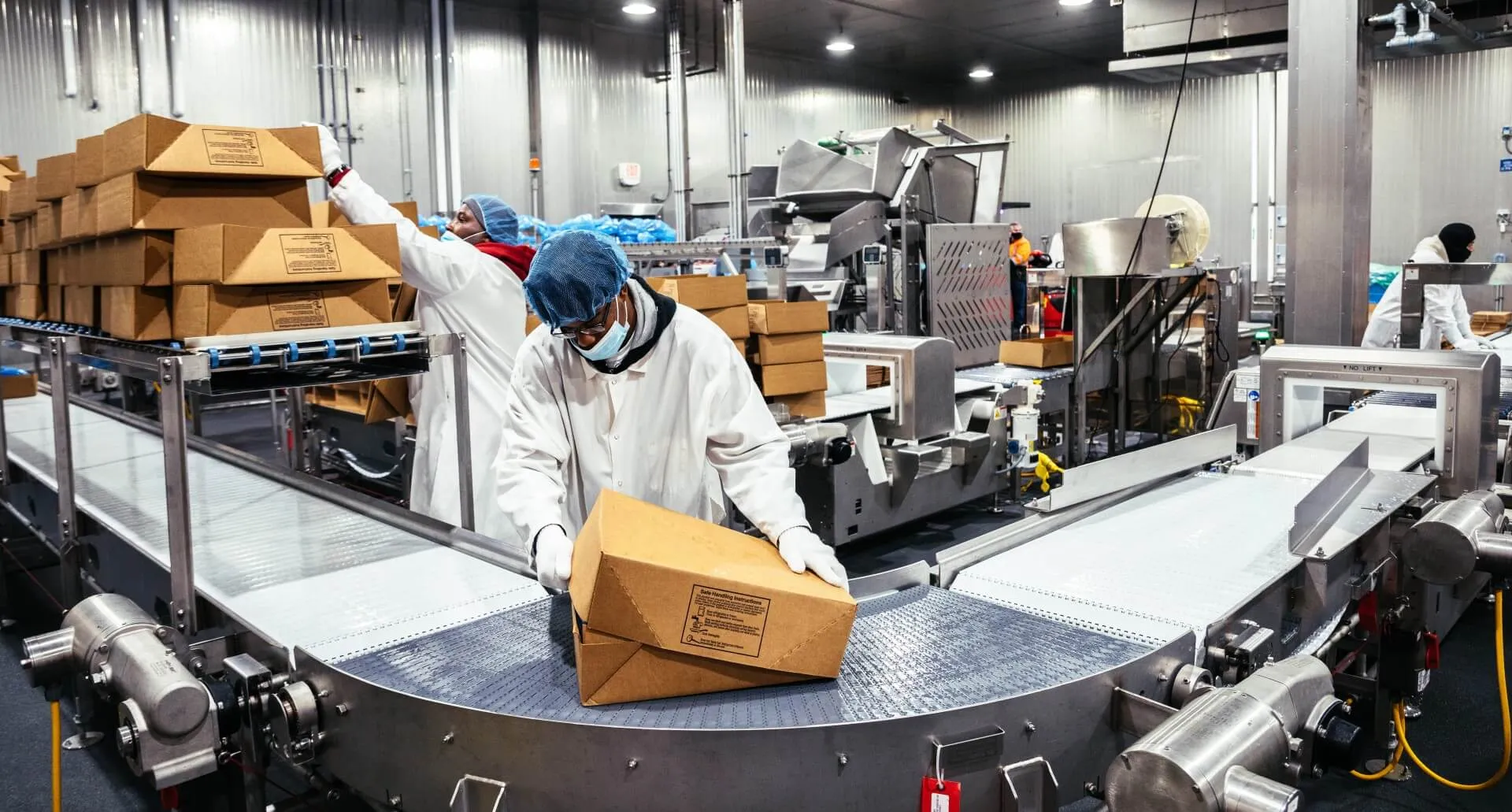 Lineage Les services de transformation alimentaire verticalement intégrés de l'entreprise comprennent la séparation et l'emballage des protéines.