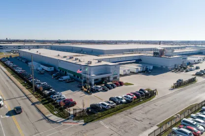 photo aérienne de l’entrepôt frigorifique 