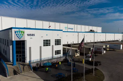 foto aérea de un almacén frigorífico 