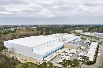 foto aérea de un almacén frigorífico 