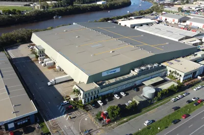 photo aérienne de l’entrepôt frigorifique 