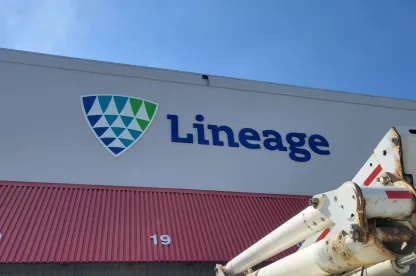 Vue extérieure de LineageCalgary - Entrepôt frigorifique de Foothills