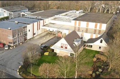 Lineage entrepôt frigorifique à Noord-Scharwoude, aux Pays-Bas, avec services de prélèvement de caisses, de trempe et de consolidation au détail