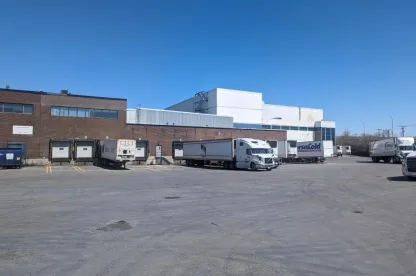 Exterior de Lineage Instalación de almacenamiento frigorífico en Lachine, Quebec