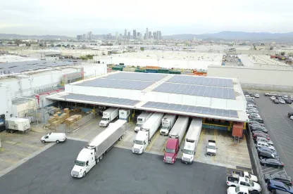 Exterior del almacén Lineage Vernon 6 en Vernon, California